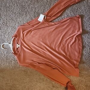 XL Ana brand long sleeve top